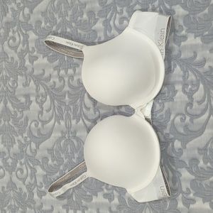 Calvin Klein Bra 38C White Full Cup